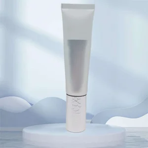 Tubo flessibile in plastica bianca per gel detergente per siero