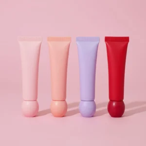 أنابيب ملمع الشفاه البلاستيكية عالية الجودة لمستحضرات التجميل مع غطاء لولبي كروي