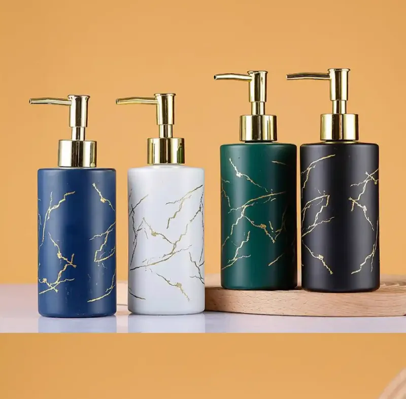 What is the best material for essential oil bottles?