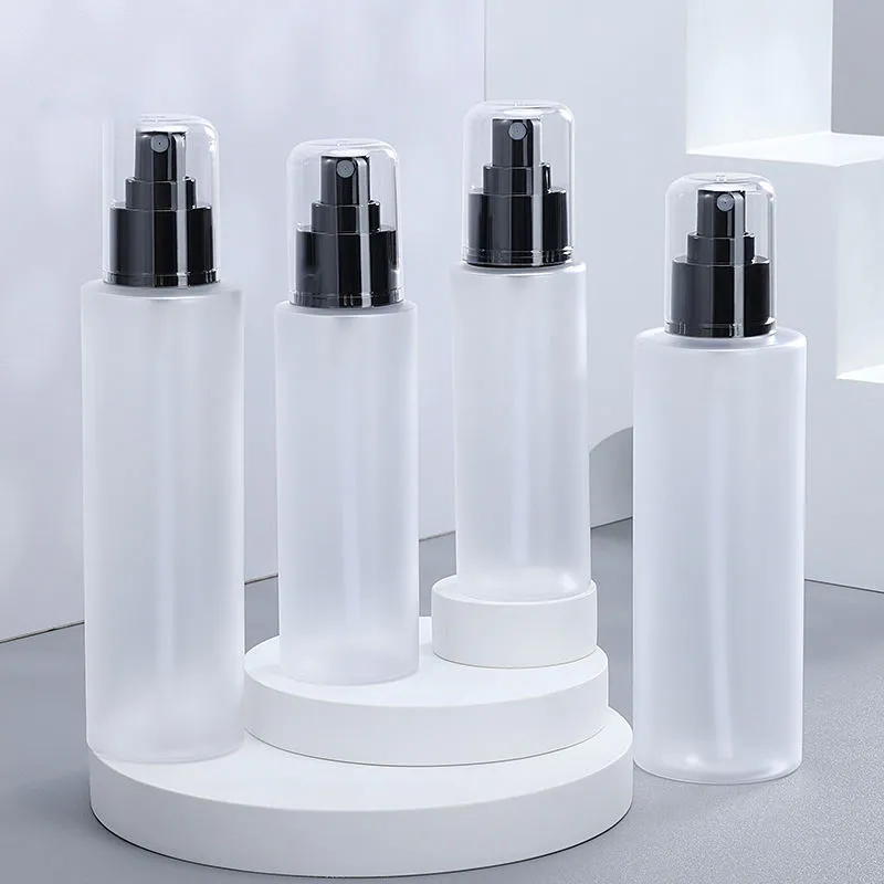 Hcb2ee7280073408dbb5343b84e91597bB Frosted PET Plastic Spray Bottle with Gold-Plated Cap 150ml