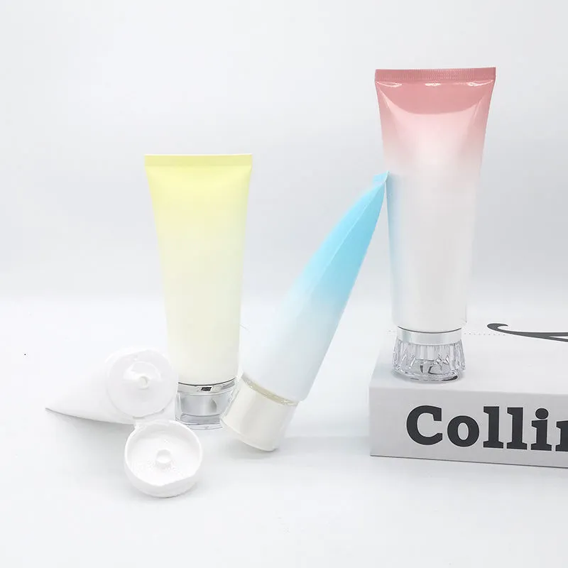 Gesichtsreiniger in einer Tube zum Ausdrücken Maßgefertigte leere Kunststofftuben als Verpackung für Gesichtsreiniger – Tuben mit Ausdrückefunktion, 50 g, 80 g, 100 g, 120 g, 150 g, 200 g