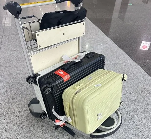 ¿Puedo llevar 100 ml de perfume en el avión?