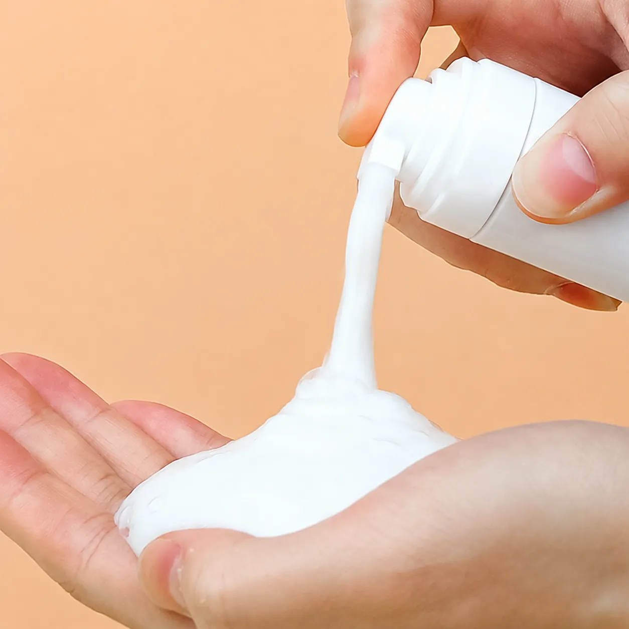 Botella rociadora con bomba para espuma Botella con atomizador a presión de 500 ml para espuma facial tipo mousse esponjosa