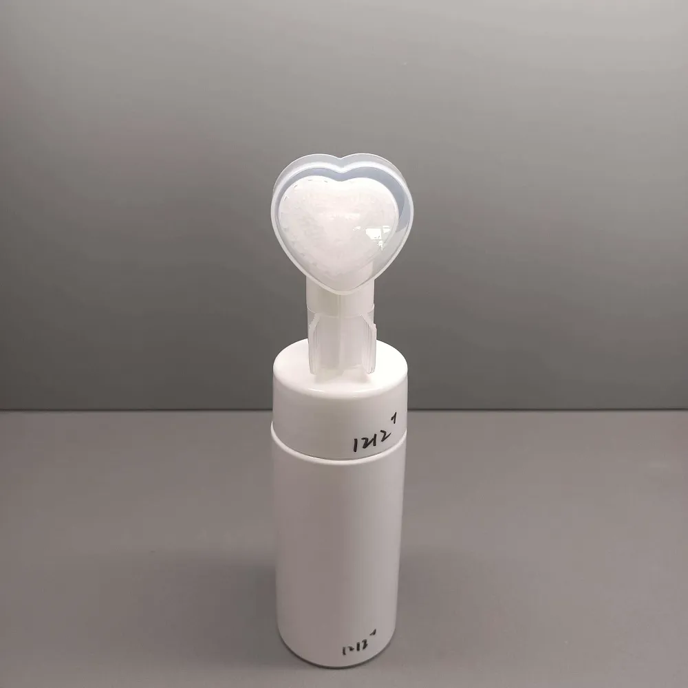 H2b47a8c0fced4871927993edeae Botella recargable de 100 ml con dosificador de espuma limpiadora para el rostro, de PET blanco con cuello de 42
