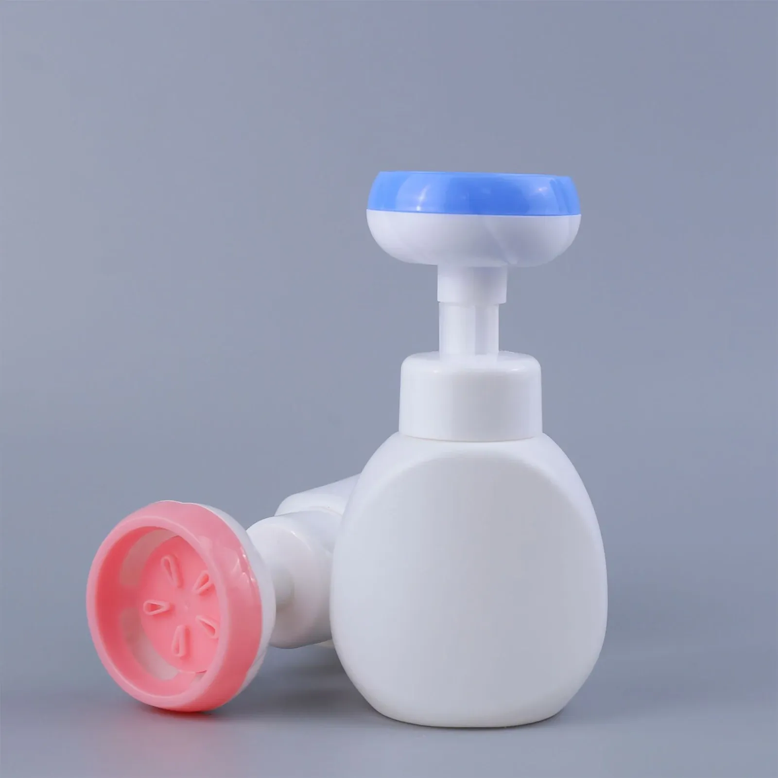 Botellas con dosificador de espuma para jabón de manos Botellas con dosificador de espuma para jabón de manos con forma de flor personalizada